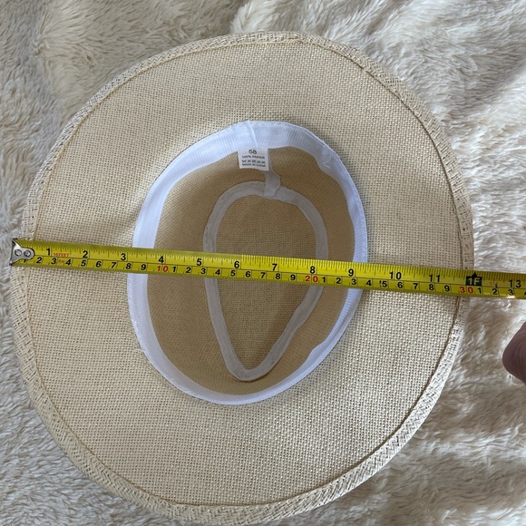 Hat - Picture 8 of 11